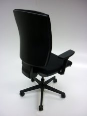 Ergonomická kancelárska stolička RIM ANATOM AT 986 B – čierna