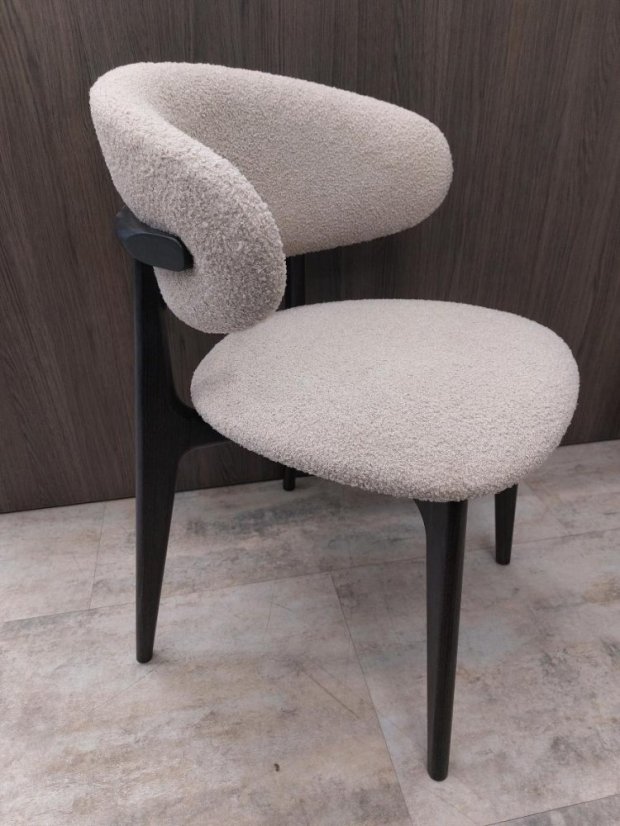 Jídelní židle SHEEP — dub, černé nohy