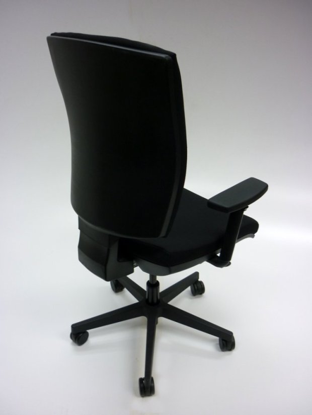 Ergonomická kancelárska stolička RIM ANATOM AT 986 B – čierna