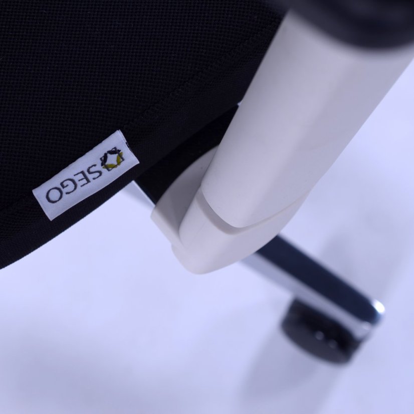 Kancelárska ergonomická stolička Sego SPIRIT W — biela, nosnosť 130 kg