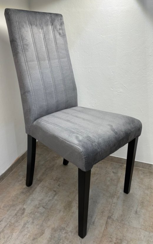 Jídelní židle DIEGO 2 – masiv, látka, šedá (vzorek z prodejny)