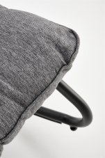 Houpací křeslo GATTO — kov, látka, šedá Halmar