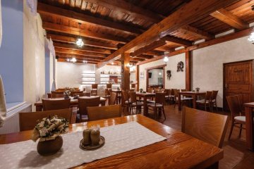 Židle do Country Steak Restaurant