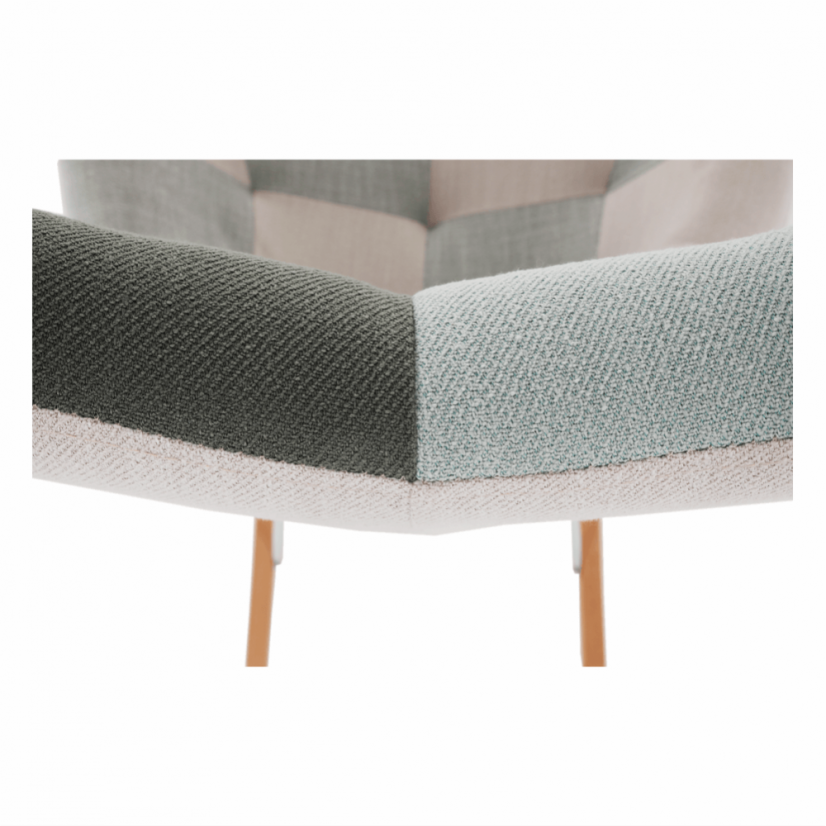 Houpací křeslo GERON — dřevo, kov, látka patchwork Kondela