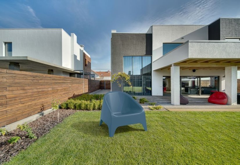 MATERA plastové křeslo - kouřově modrá