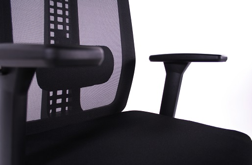 Kancelárska ergonomická stolička Sego SPIRIT — čierna, nosnosť 130 kg
