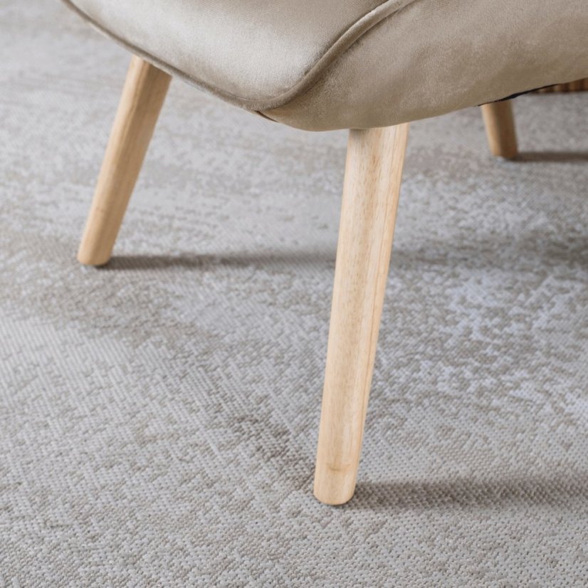 Luxusné béžové zamatové kreslo LOZANO pre elegantné interiéry