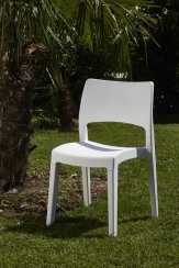 Záhradná stolička KK LUX — plast, biela, nosnosť 150 kg