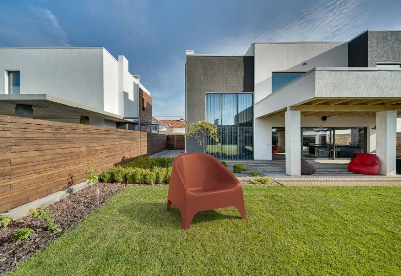 MATERA plastové křeslo - terracotta