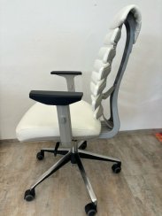 Kancelářská ergonomická židle FISH BONES  — šedý plast, bílá ekokůže