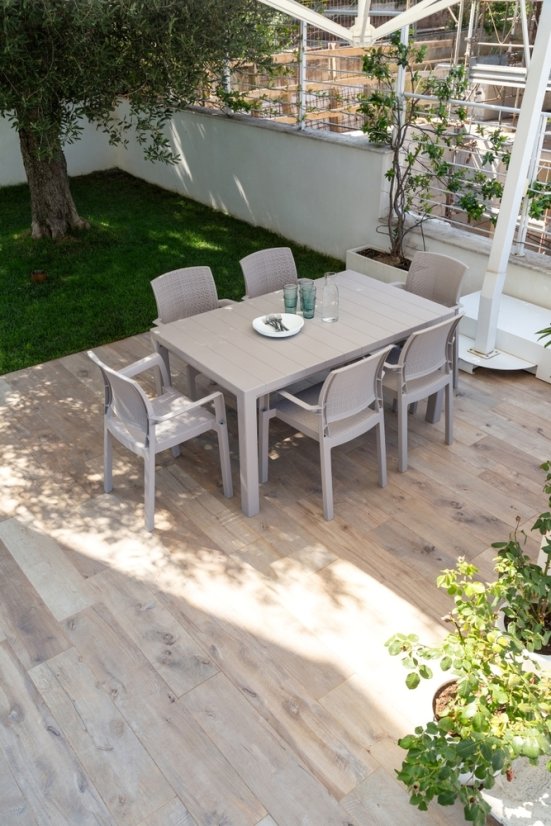 DAVIDE plastový stůl - šedá