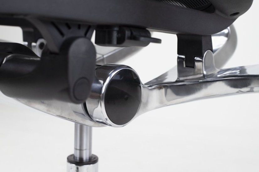 Kancelářská ergonomická židle KORINA — síť, černá, nosnost 150 kg Antares