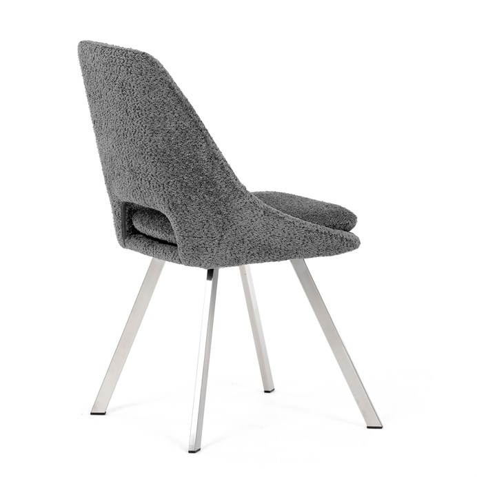 Elegantní šedá jídelní židle RINA s broušenými kovovými nohami (vzorek z prodejny)