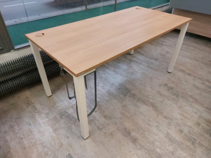 Pracovní stůl US 1600 160x80 cm – dub/bílé nohy (vzorek z prodejny)